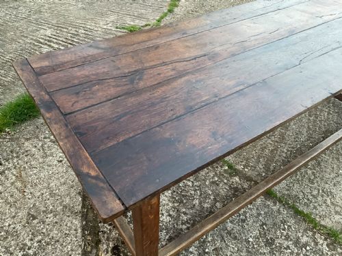 A LARGE OAK FARMHOUSE TABLE - ADDITIONAL PHOTO 13