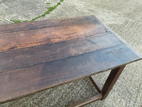 A LARGE OAK FARMHOUSE TABLE - ADDITIONAL PHOTO 14