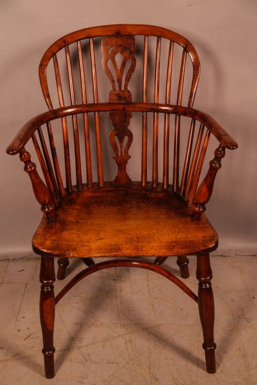 A YEW WOOD LOW BACK WINDSOR CHAIR C 1840 - ADDITIONAL PHOTO 1
