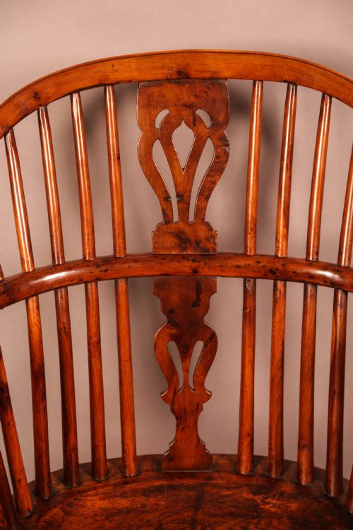 A YEW WOOD LOW BACK WINDSOR CHAIR C 1840 - ADDITIONAL PHOTO 10