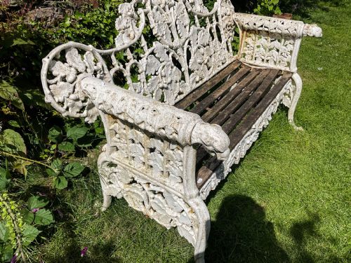 A VICTORIAN CAST IRON GARDEN BENCH VERY FANCY - ADDITIONAL PHOTO 1