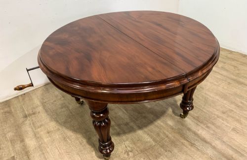 A GOOD VICTORIAN MAHOGANY WIND OUT DINING TABLE SEATS 10 - ADDITIONAL PHOTO 9