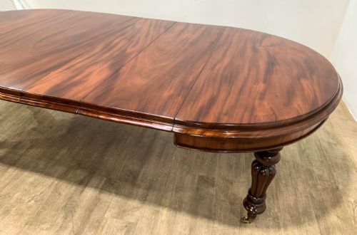 A GOOD VICTORIAN MAHOGANY WIND OUT DINING TABLE SEATS 10 - ADDITIONAL PHOTO 13
