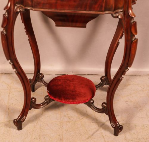 A VICTORIAN LADIES SEWING TABLE - ADDITIONAL PHOTO 2