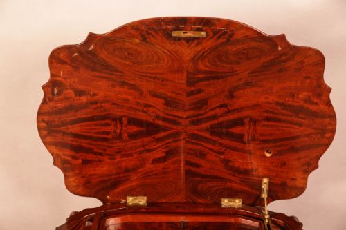 A VICTORIAN LADIES SEWING TABLE - ADDITIONAL PHOTO 5