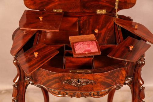 A VICTORIAN LADIES SEWING TABLE - ADDITIONAL PHOTO 8