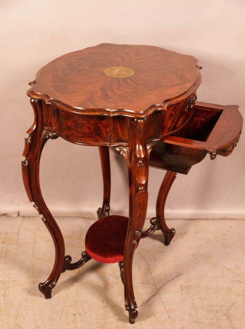 A VICTORIAN LADIES SEWING TABLE - ADDITIONAL PHOTO 13