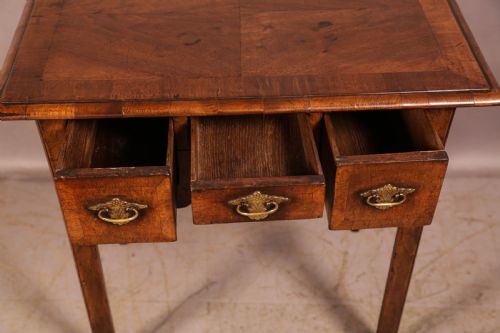 A GEORGE 1ST PERIOD SIDE TABLE ENGLISH WALNUT - ADDITIONAL PHOTO 8