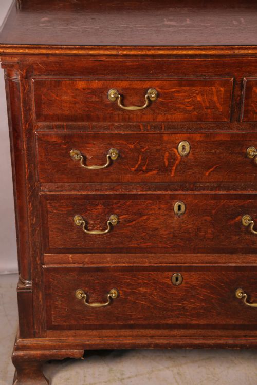 AN OAK DOWER CHEST LIFT TOP AND 4 DRAWERS - ADDITIONAL PHOTO 5
