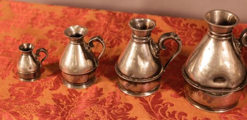 A SUPERB SET OF 6 HARVEST JUGS IN PEWTER POSSIBLY IRISH - ADDITIONAL PHOTO 8