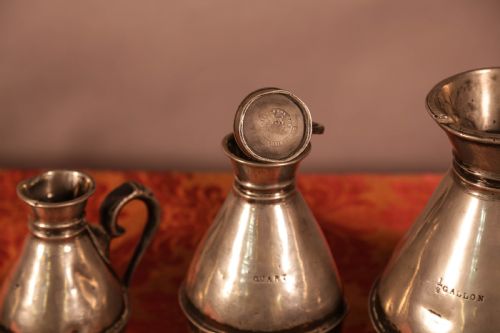 A SUPERB SET OF 6 HARVEST JUGS IN PEWTER POSSIBLY IRISH - ADDITIONAL PHOTO 9
