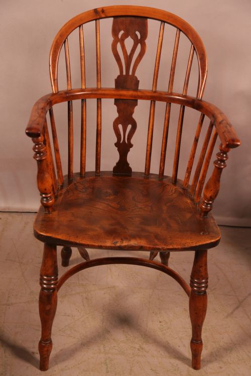 A RARE GENUINE MATCHING SET OF 4 YEW WOOD WINDSOR CHAIRS - ADDITIONAL PHOTO 6