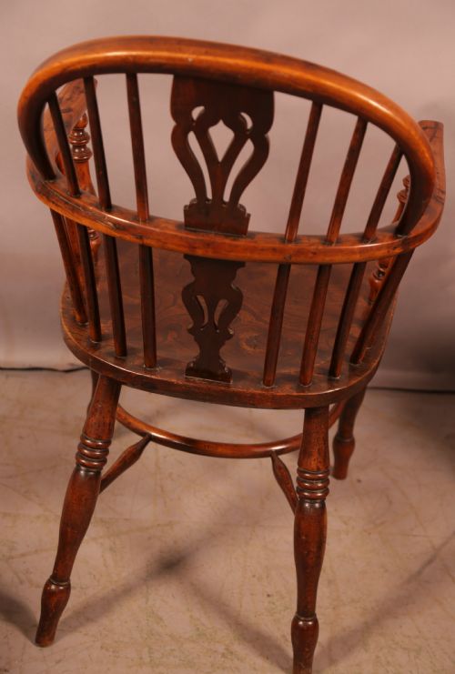 A RARE GENUINE MATCHING SET OF 4 YEW WOOD WINDSOR CHAIRS - ADDITIONAL PHOTO 8