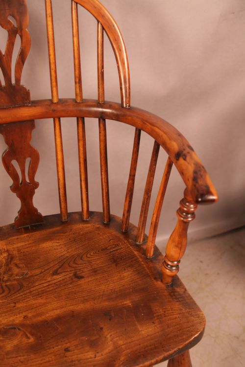A RARE GENUINE MATCHING SET OF 4 YEW WOOD WINDSOR CHAIRS - ADDITIONAL PHOTO 16