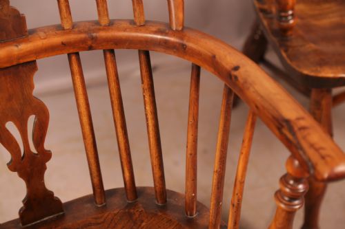A RARE GENUINE MATCHING SET OF 4 YEW WOOD WINDSOR CHAIRS - ADDITIONAL PHOTO 20