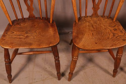 A MATCHING SET OF 4 ASH AND ELM KITCHEN WINDSOR CHAIRS - ADDITIONAL PHOTO 5