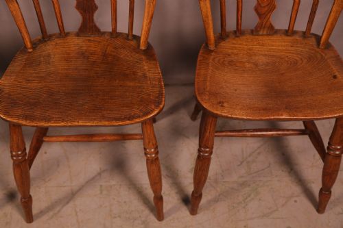 A MATCHING SET OF 4 ASH AND ELM KITCHEN WINDSOR CHAIRS - ADDITIONAL PHOTO 6