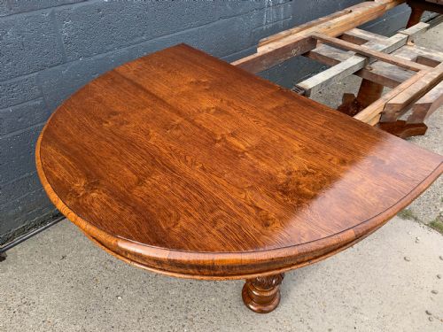 A SUPERB VICTORIAN POLLARD OAK EXTENDING DINING TABLE - ADDITIONAL PHOTO 20
