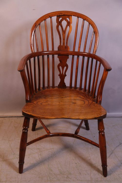a yew wood windsor chair wheatland retford - CATEGORY: ANTIQUE CHAIRS - DATED 19TH CENTURY