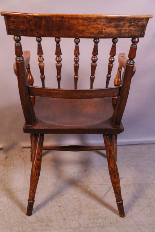 AN UNUSUAL ASH AND ELM WINDSOR CHAIR - ADDITIONAL PHOTO 3
