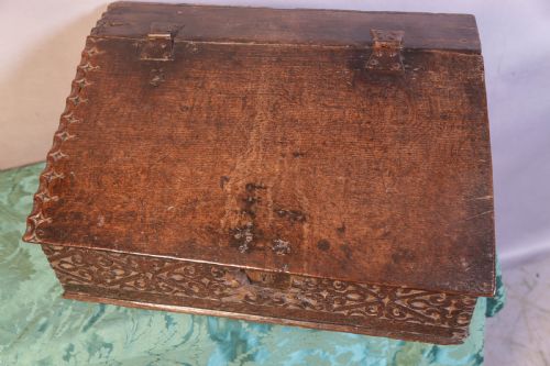 17TH CENTURY BIBLE BOX - ADDITIONAL PHOTO 5