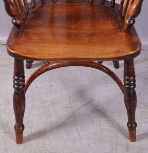 AN ASH AND ELM WINDSOR CHAIR STAMPED FRED WALKER - ADDITIONAL PHOTO 3
