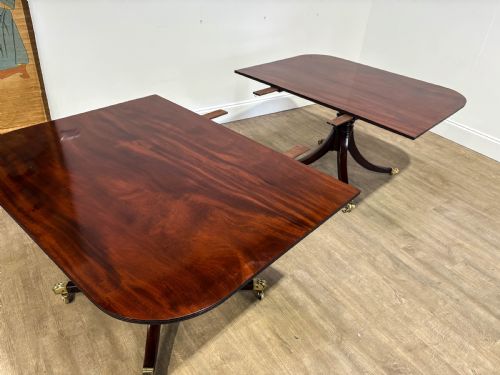 A SUPERB GEORGIAN TWIN PILLER DINING TABLE MAHOGANY - ADDITIONAL PHOTO 2