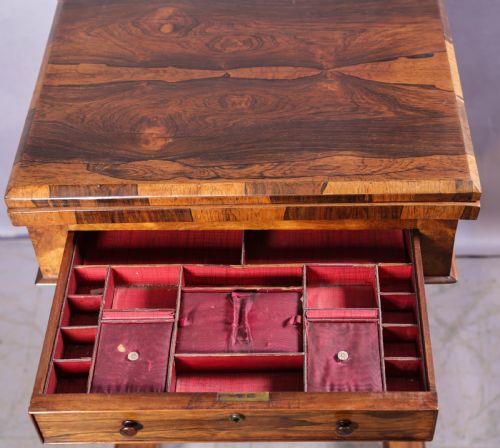 A VICTORIAN SEWING GAMES TABLE ROSEWOOD - ADDITIONAL PHOTO 4