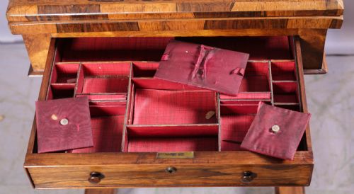 A VICTORIAN SEWING GAMES TABLE ROSEWOOD - ADDITIONAL PHOTO 5