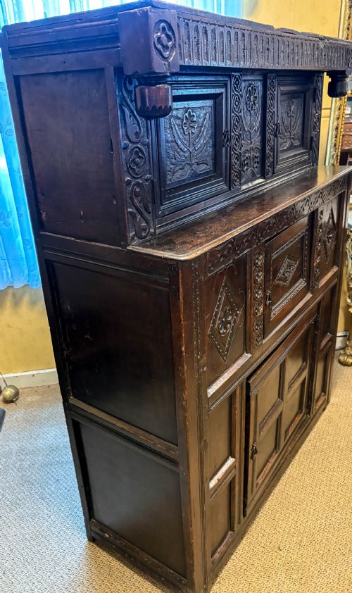 A VERY GOOD 17TH C LIVERY CUPBOARD - ADDITIONAL PHOTO 12