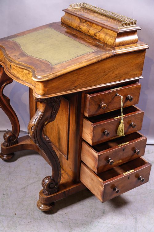 A GOOD VICTORIAN DAVENPORT DESK IN BURR WALNUT - ADDITIONAL PHOTO 6