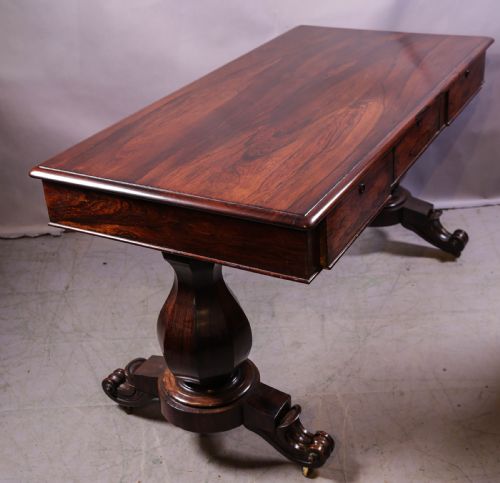 A SUPER QUALITY LIBRARY TABLE IN ROSEWOOD 3 DRAWERS - ADDITIONAL PHOTO 7