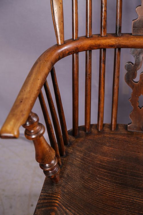 ANOTHER RARE HIGH WINDSOR CHAIR IN YEW GABBITAS - ADDITIONAL PHOTO 4