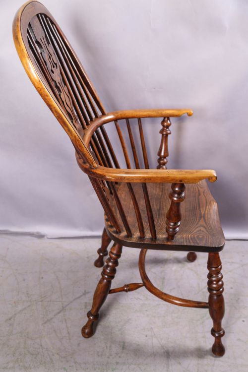 ANOTHER RARE HIGH WINDSOR CHAIR IN YEW GABBITAS - ADDITIONAL PHOTO 11
