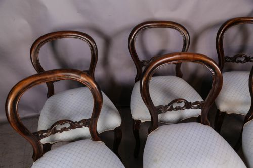 A SET OF 6 VICTORIAN BALLOON BACK DINING CHAIRS - ADDITIONAL PHOTO 1