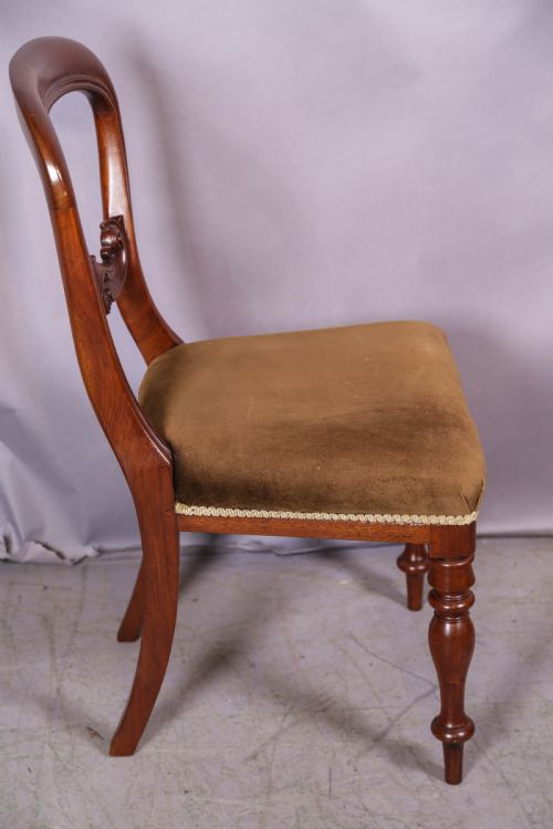 A GOOD SET OF 4 VICTORIAN BALLOON BACK DINING CHAIRS - ADDITIONAL PHOTO 5