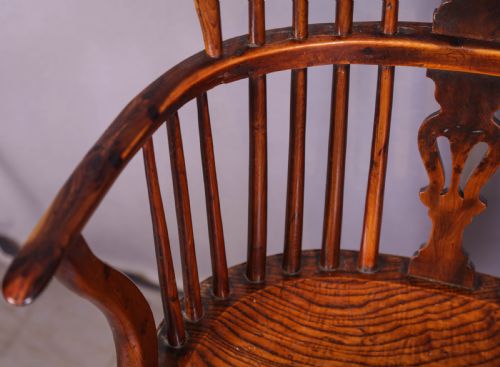 A YEW WOOD WINDSOR CHAIR WILLIAM WHEATLAND - ADDITIONAL PHOTO 5