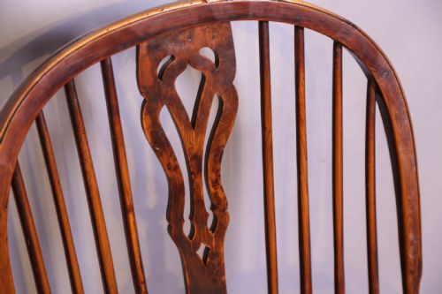 A YEW WOOD WINDSOR CHAIR WILLIAM WHEATLAND - ADDITIONAL PHOTO 8