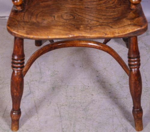 AN ASH AND ELM LOW BACK WINDSOR CHAIR - ADDITIONAL PHOTO 2