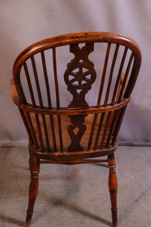 A GOOD YEW WOOD WINDSOR CHAIR THAMES VALLEY - ADDITIONAL PHOTO 2