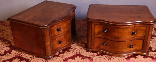 A PAIR OF TINY CHEST OF DRAWERS - ADDITIONAL PHOTO 5