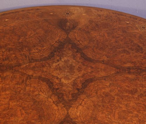 A BURR WALNUT COFFEE TABLE - ADDITIONAL PHOTO 1