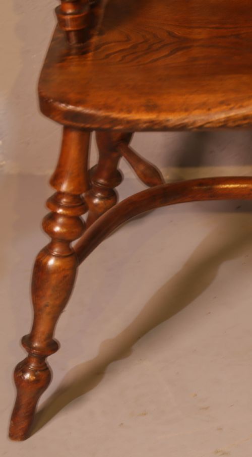 A GOOD YEW WOOD LOW BACK WINDSOR CHAIR BURR BACK SPLAT - ADDITIONAL PHOTO 1