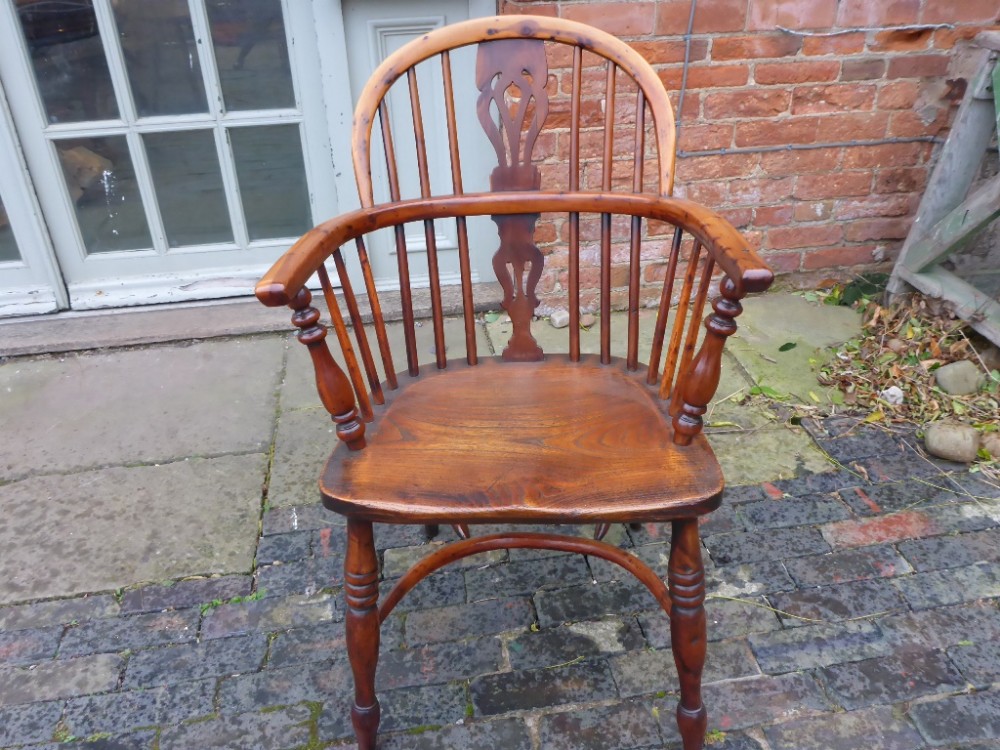 Antique Yew Wood Windsor Chair 
