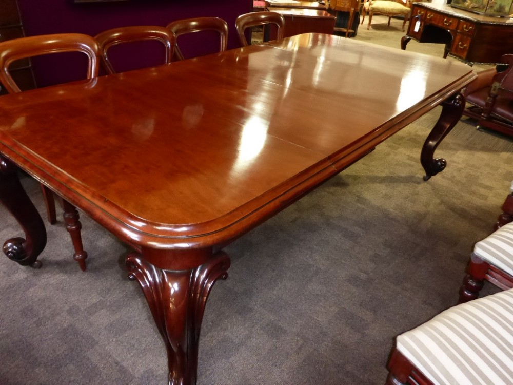 Victorian Extending Dining Table in Mahogany to seat 10