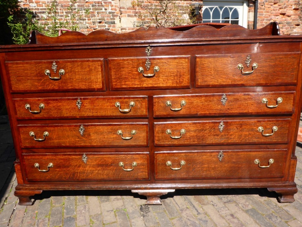 Antique Georgian Oak Dower Chest Cross banded