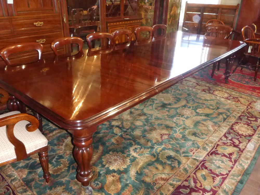 Victorian 4 Leaf Extending Dining Table Mahogany to Seat 14