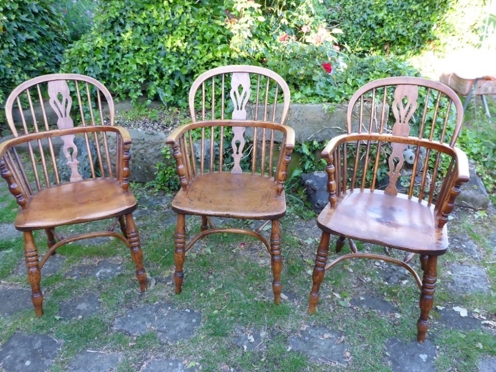 Matching set of 3 Antique Windsor Armchairs