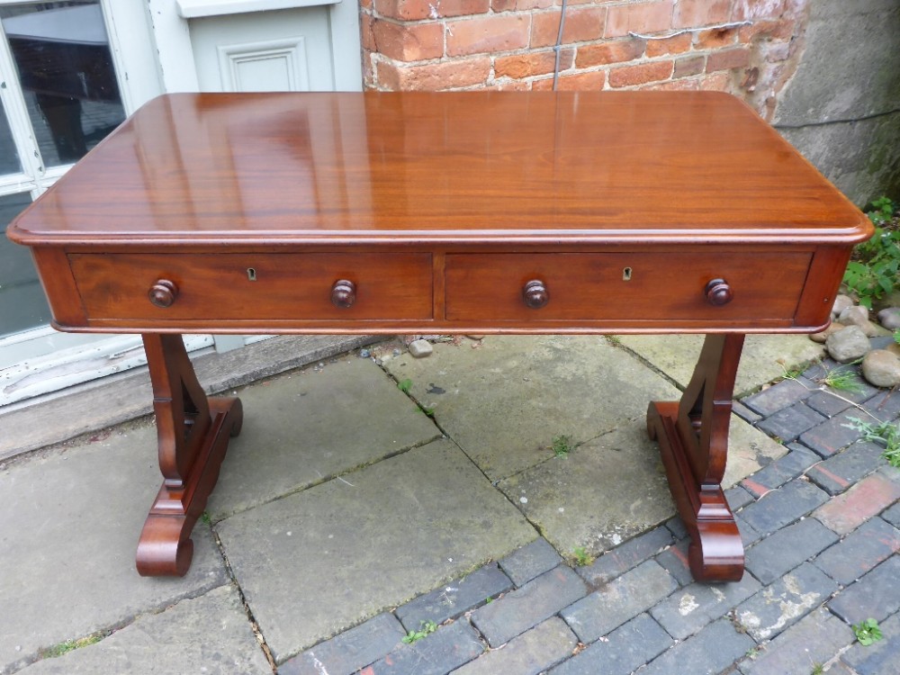 Victorian Mahogany 2 Drawer Library Table