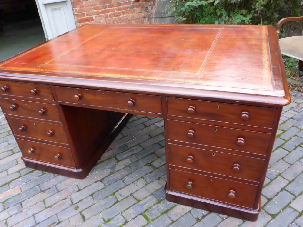 Antique Victorian Partners Desk in Mahogany